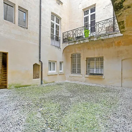 Gorgeous In With Kitchen Apartment Beaucaire (Gard)