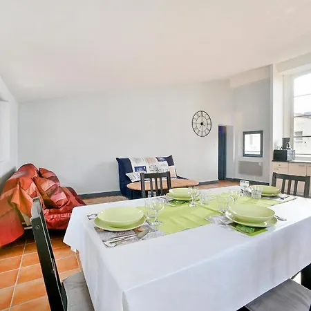 Gorgeous In With Kitchen Apartment